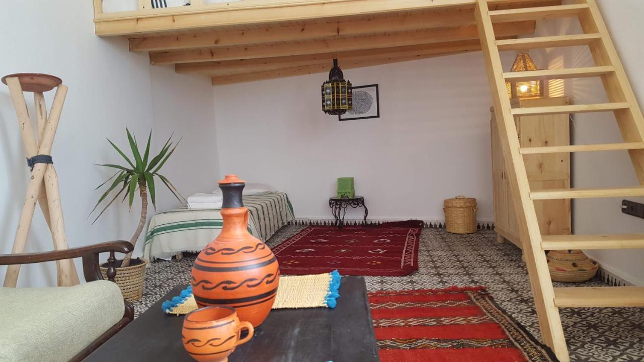 Art Riad Au Bord De La Mer 엘자디다 외부 사진